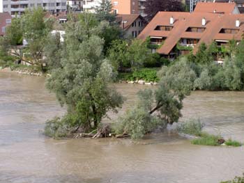 Arriving into Olten i stoped to catch my breath little did i know that there was a huge 18% grade waiting fo my bicycle just around the bend!